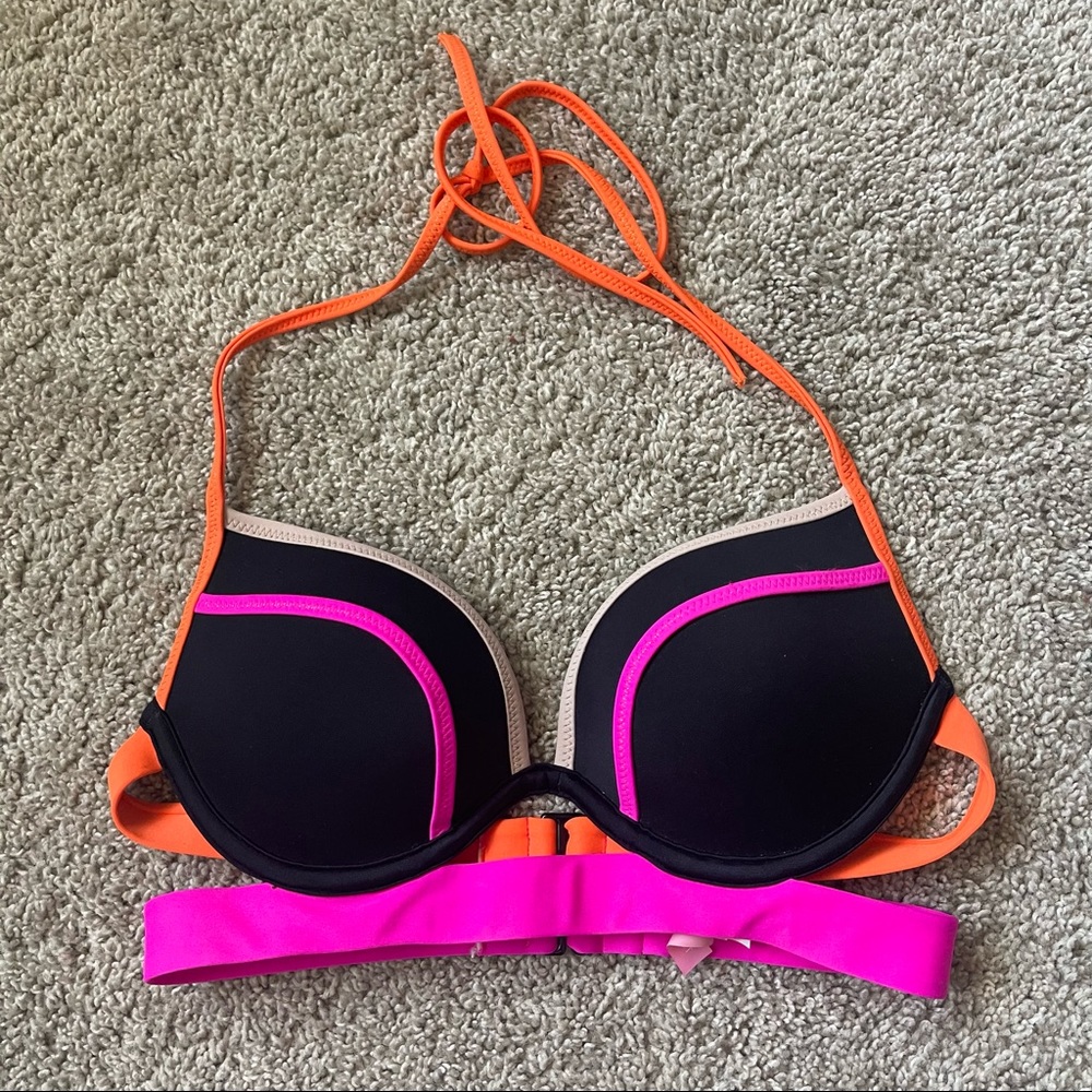 Bold Push Up Bikini Top - LIKE NEW